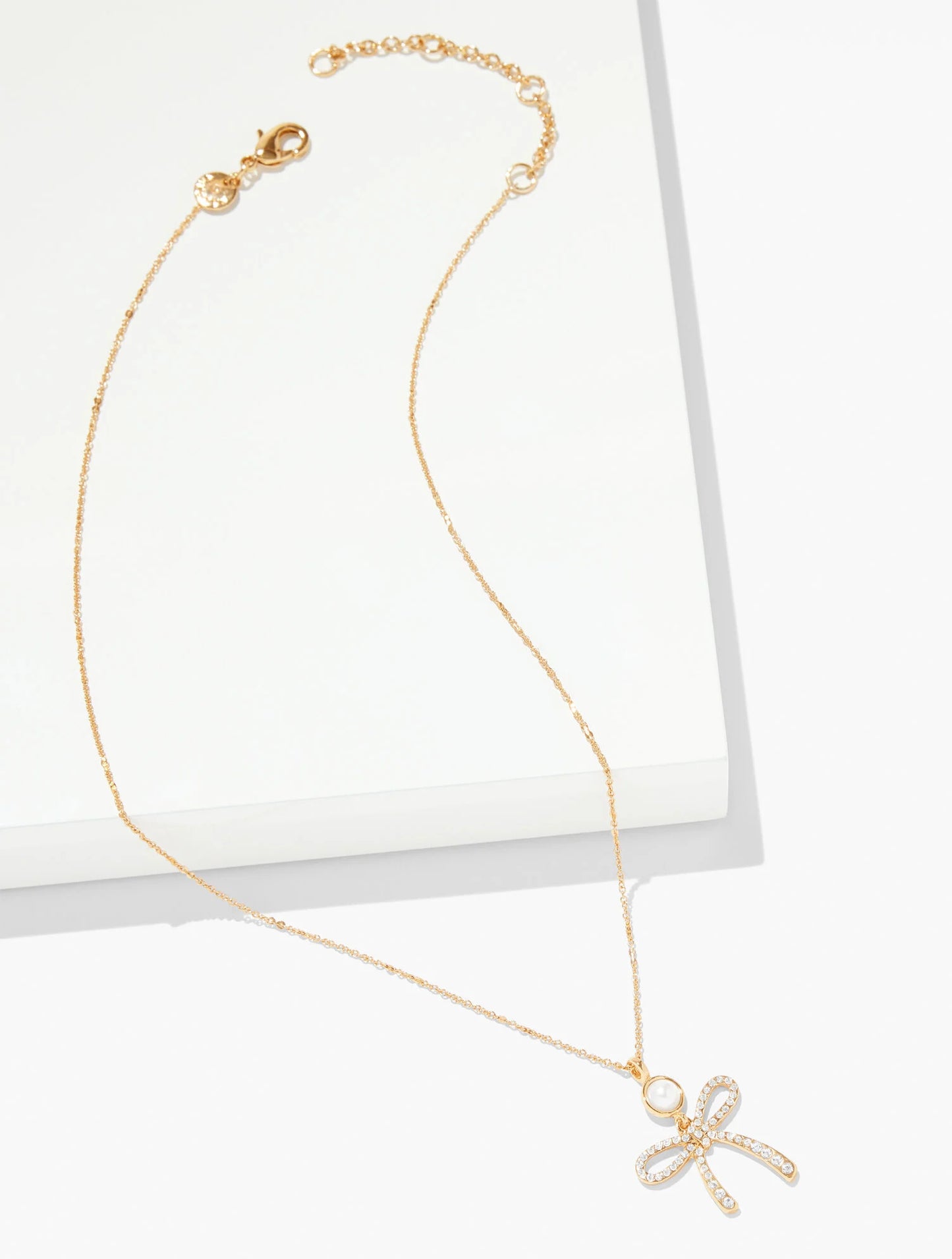 Ribbon Pearl Necklace