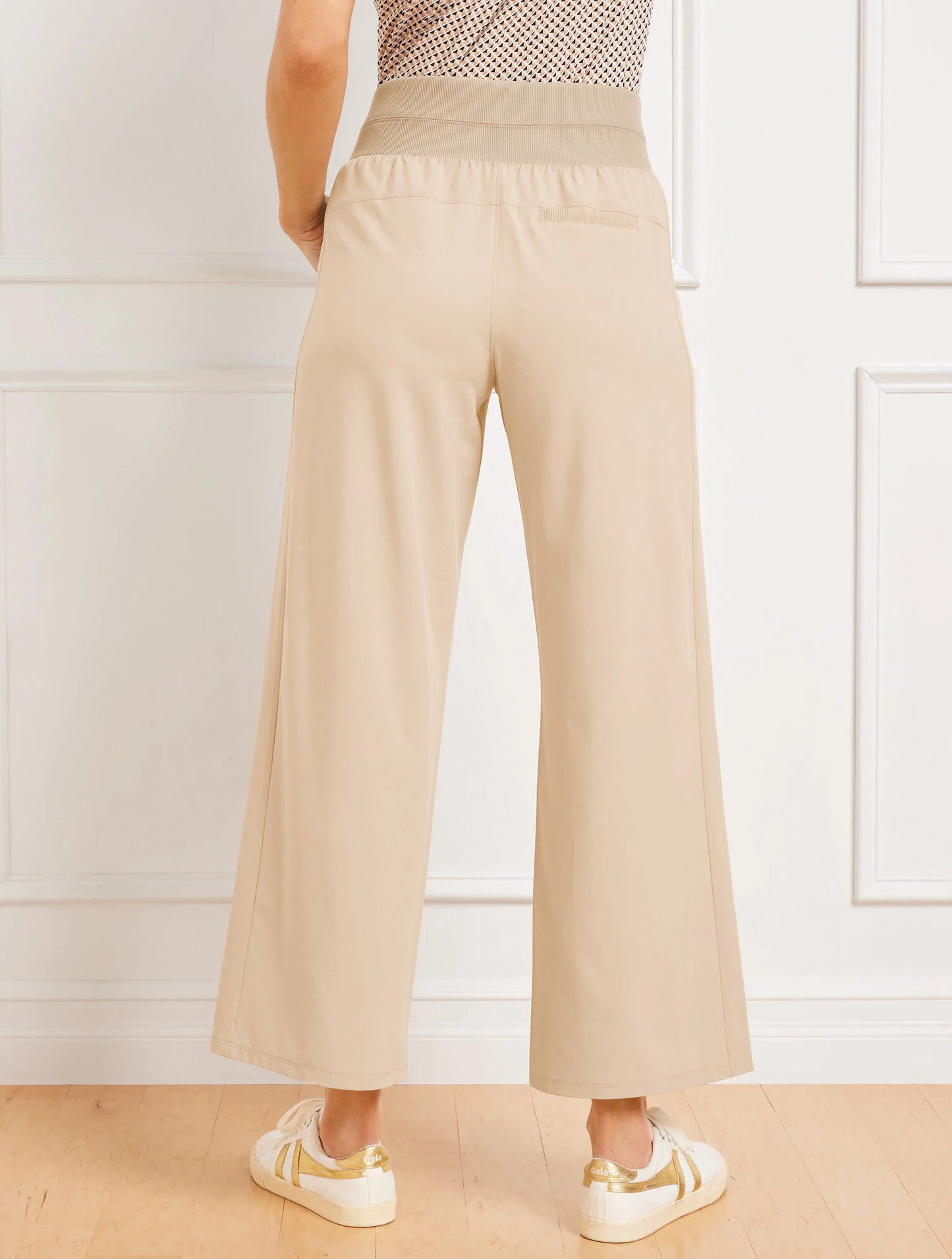 Lightweight Woven Stretch Utility Pants