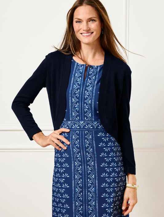 Plus Exclusive Classic Shrug