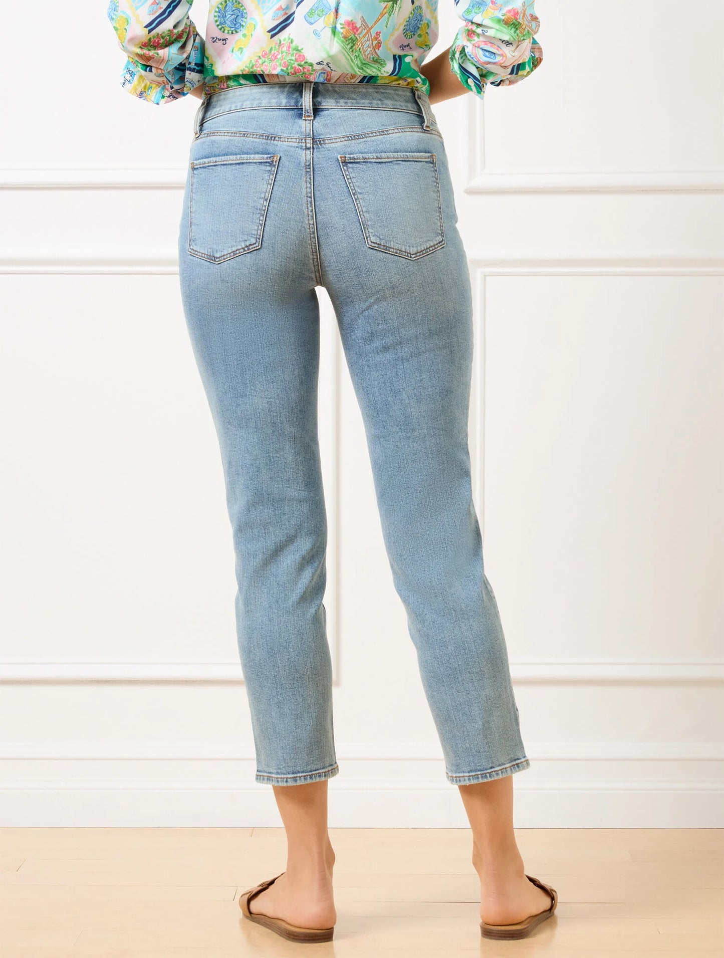 Straight Crop Jeans - Amara Wash