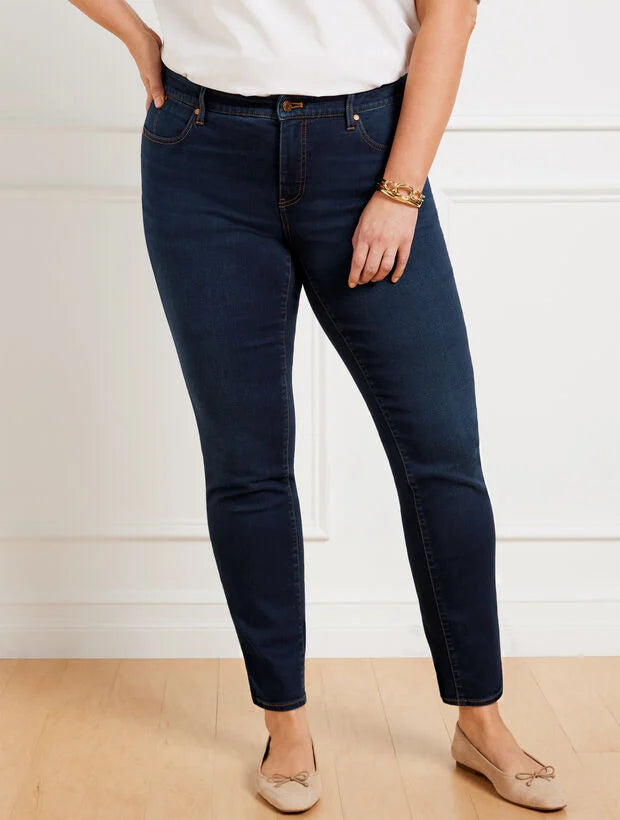 Plus Exclusive Slim Ankle Jeans - Torrance Wash - Curvy Fit