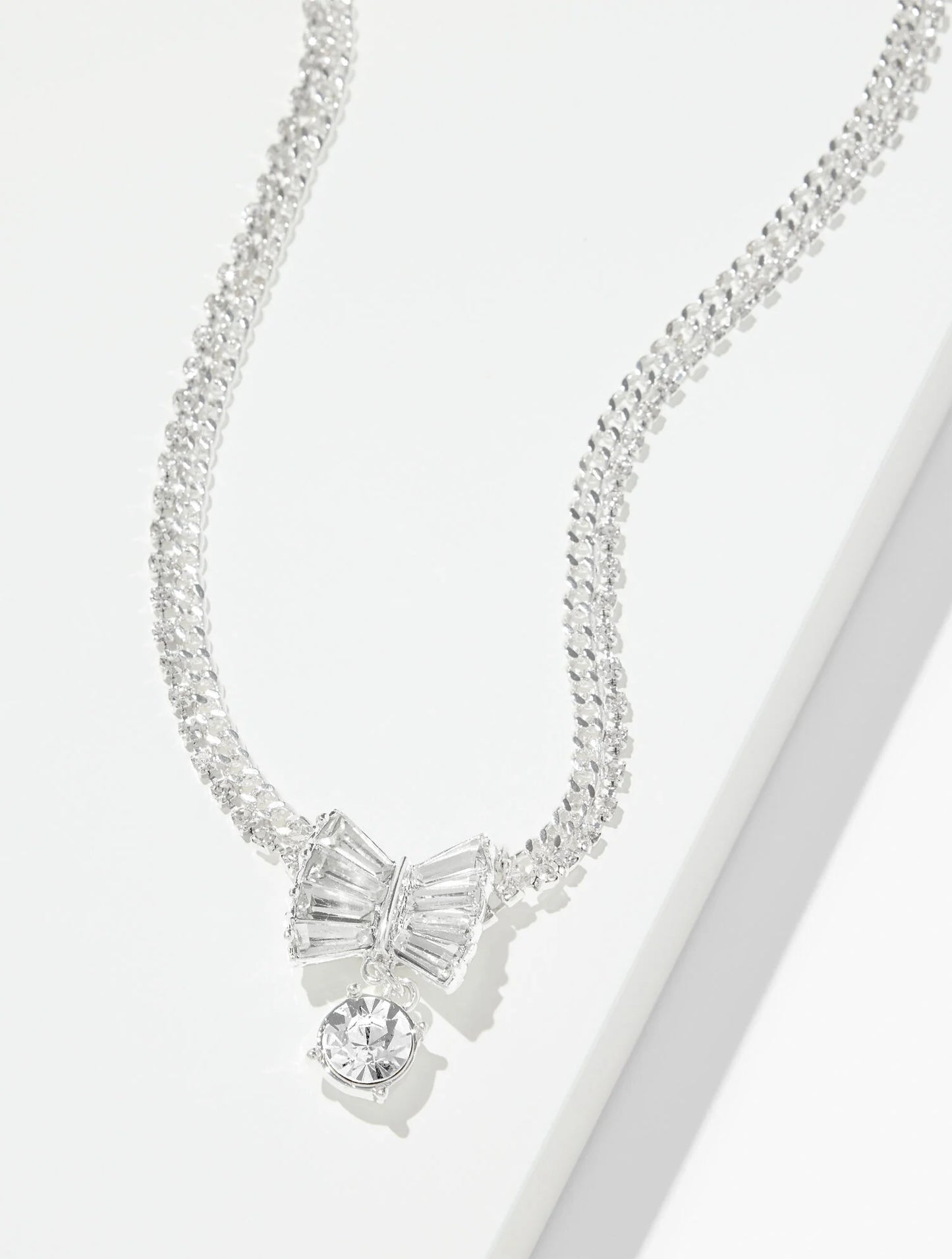 Embellished Pendant Necklace