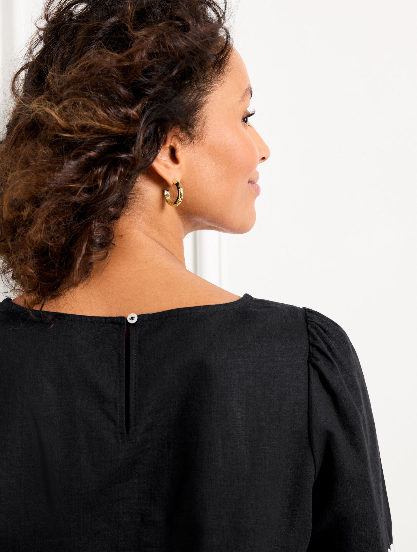 Embroidered Linen Cotton Top