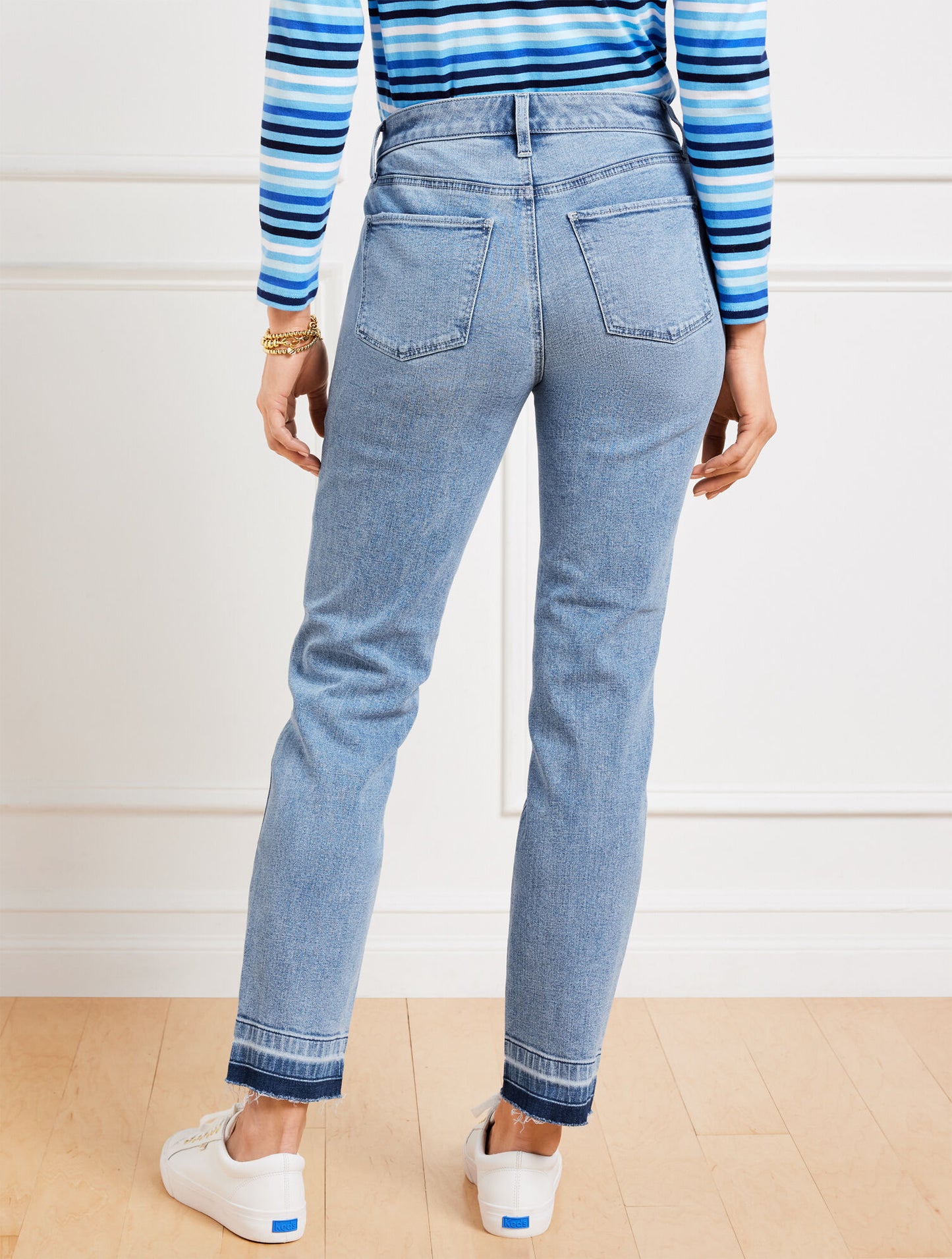 Slim Ankle Released Hem Jeans - Pelham Wash