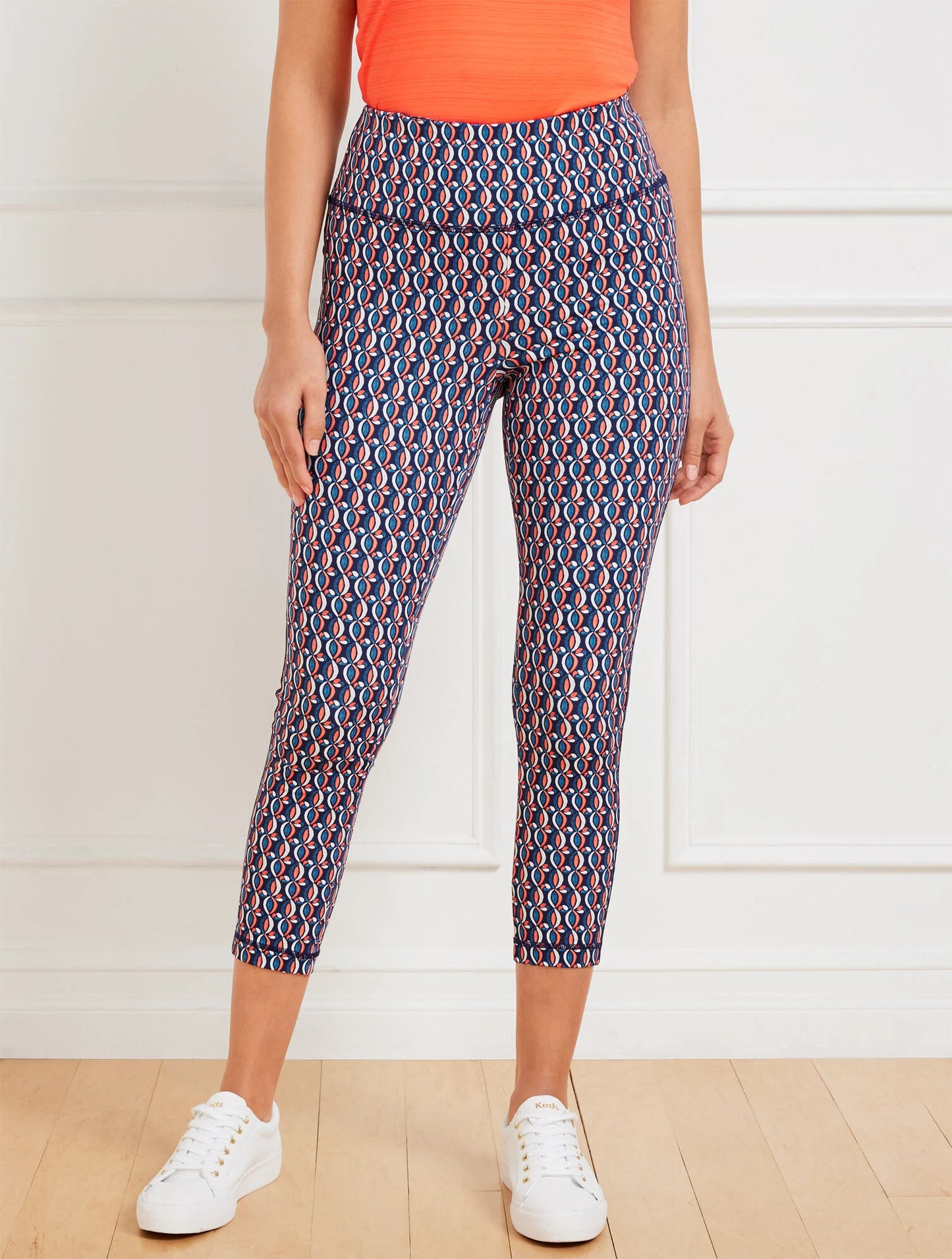 Performance Interlock Capri Leggings - Pinwheel Geo