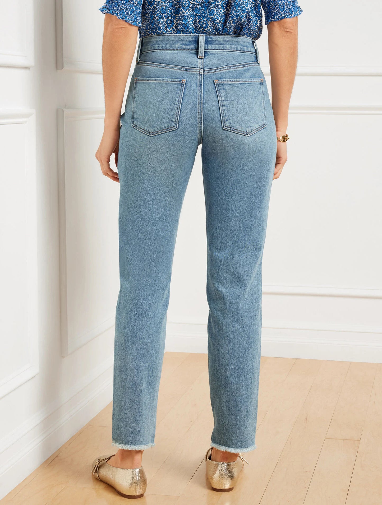 Slim Ankle Step Hem Jeans - Marea Wash