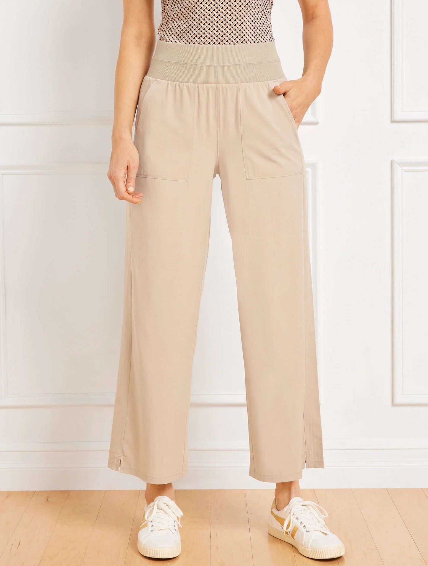 Lightweight Woven Stretch Utility Pants