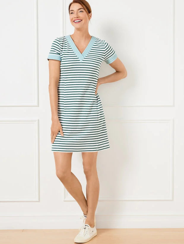 Contrast Trim V-Neck T-Shirt Dress