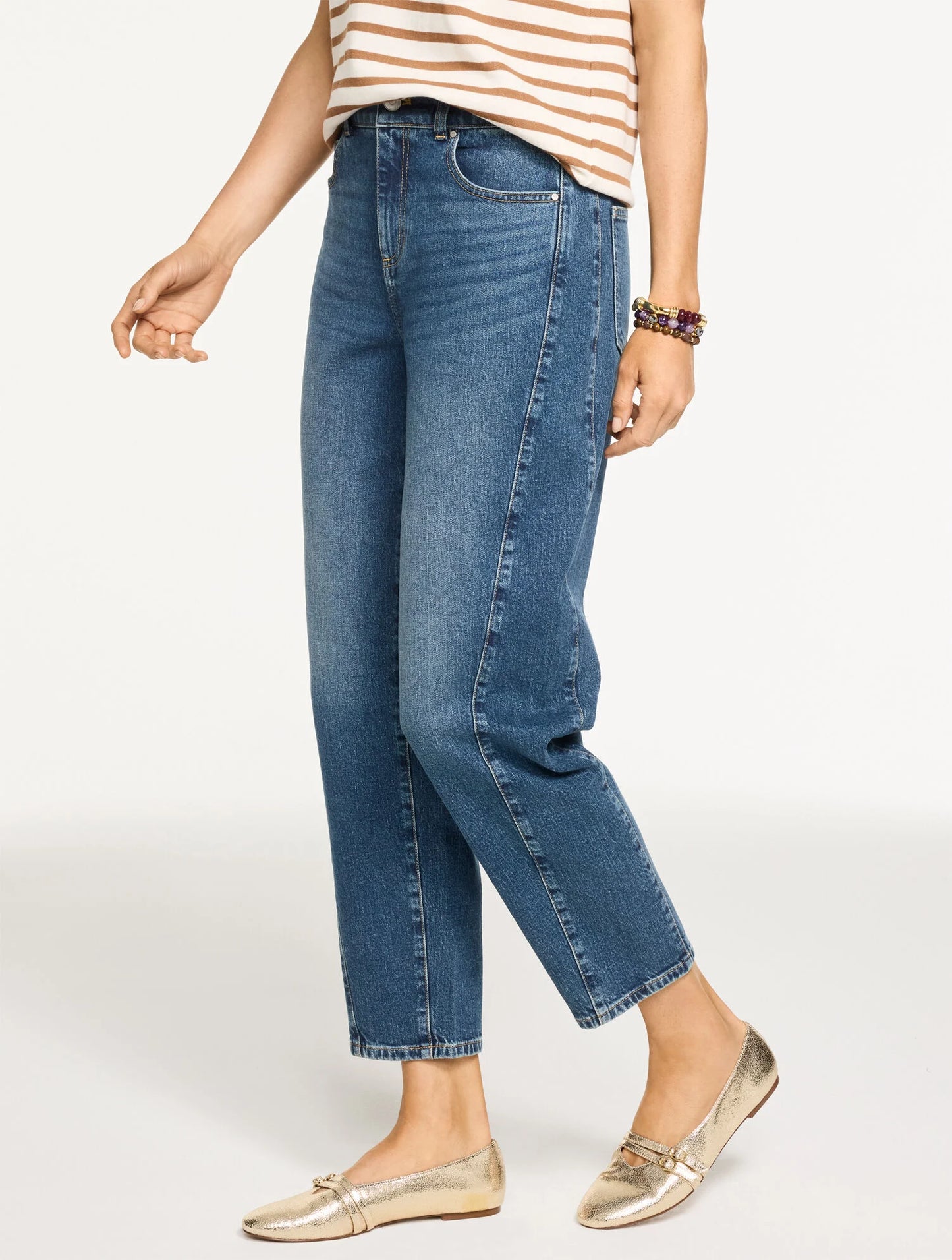 Relaxed Tapered Barrel Leg Jeans - Irving Wash